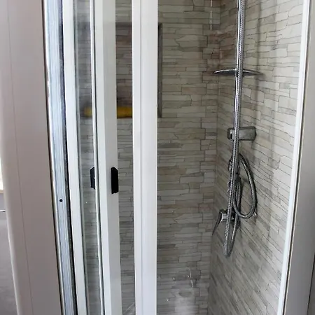 Feriehus Buena Vista - Country - Free Wifi, Outdoor Shower Valderice